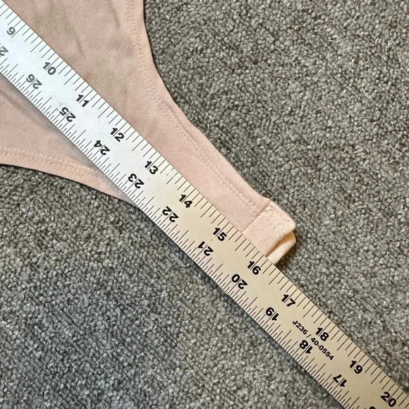 NWT Emory Park Glam Days Cream Sleeveless Ruched Satin Bodysuit Small - Picture 6 of 8